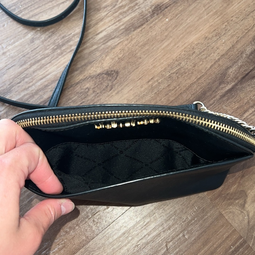 Michaels Kors Chain Leather Crossbody Bag - Picture 2 of 5